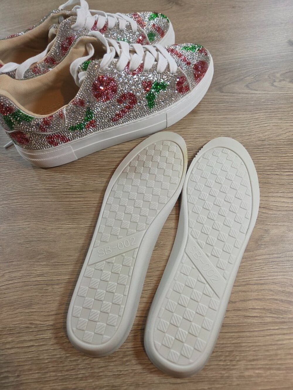 Betsey Johnson Sidny Christmas Sneakers Women Size 9.5 Holly Rhinestone Platform - Picture 8 of 12